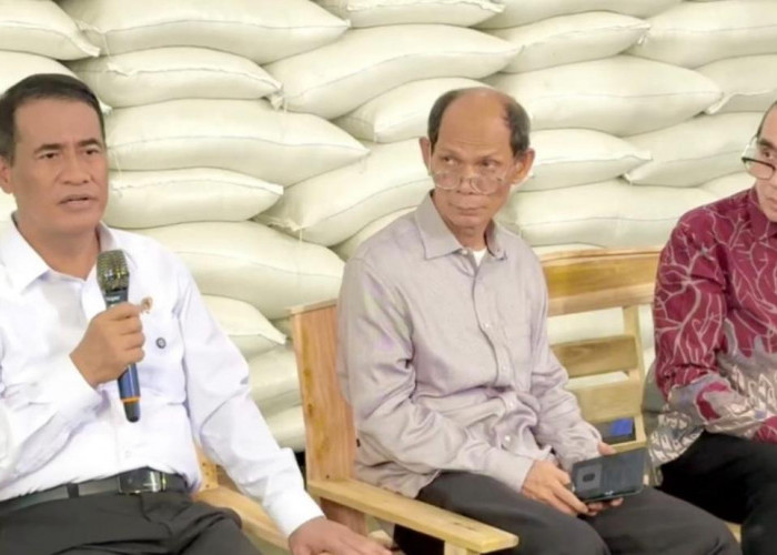 Di Tengah Krisis Pupuk Global, Prabowo Justru Pangkas Harga 20 Persen untuk Petani