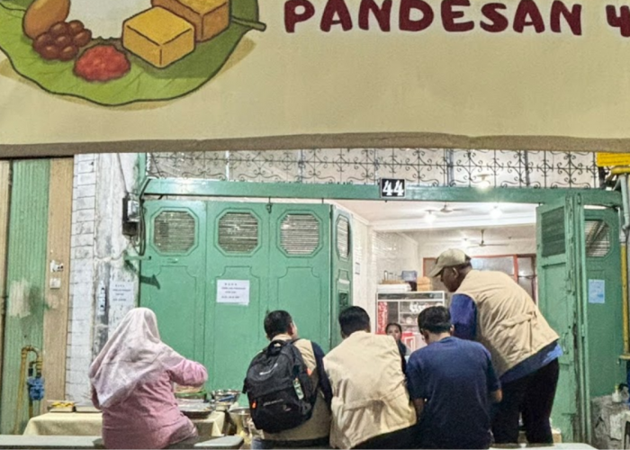 4 Spot Nasi Jamblang Viral di Cirebon, Rasa Autentik yang Bikin Ketagihan