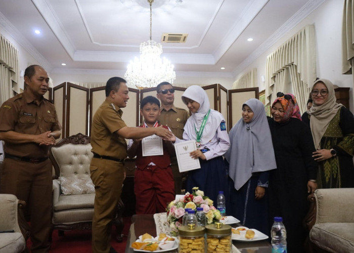 Prestasi Pelajar Kuningan Mendunia, 2 Siswa Sabet Medali Olimpiade Matematika di Australia