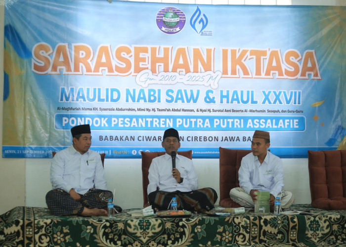 Trilogi Mama KH Syaerozie Diluncurkan di Babakan, Jejak Sang Guru Diabadikan dalam Tiga Buku