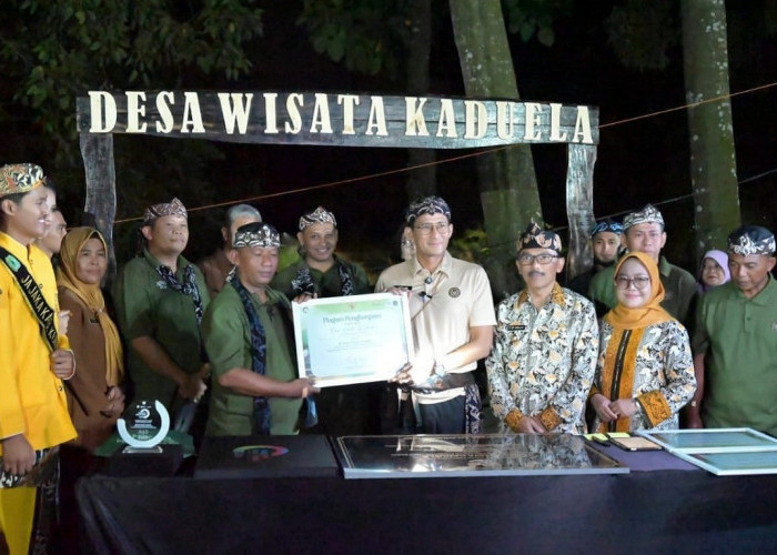 Sandi Uno ke Talaga Biru Cicerem, Kaduela Masuk 50 Desa Wisata Terbaik Indonesia di 2024