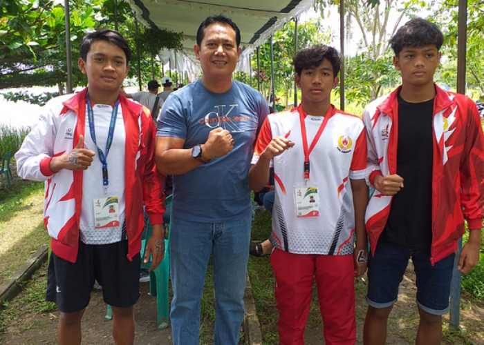 Medali Emas Pertama Kabupaten Cirebon Porprov Jabar 2022 dari Renang, Ini Dia Atletnya