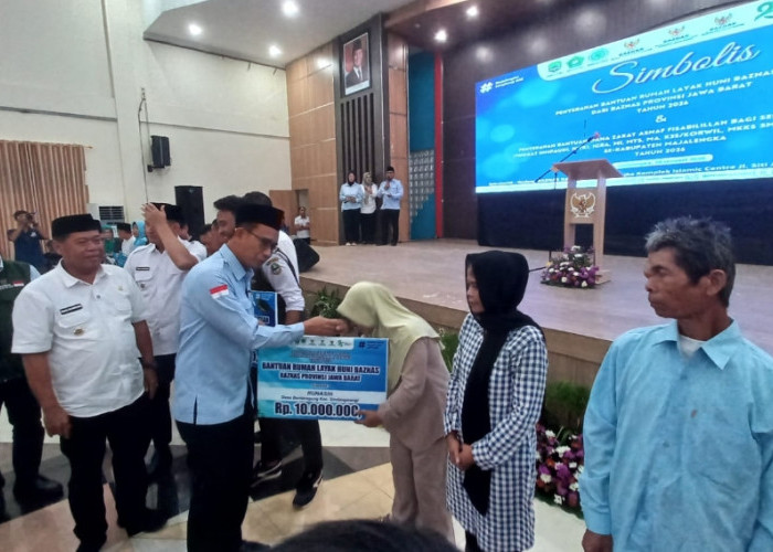 Fantastis! BAZNAS Majalengka Kucurkan Rp1,2 Miliar Zakat untuk Puluhan Sekolah