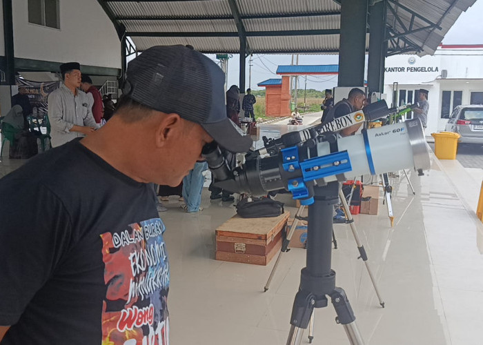 Pantai Baro Diguyur Hujan, Hilal 1 Syawal Dipastikan Sulit Terlihat