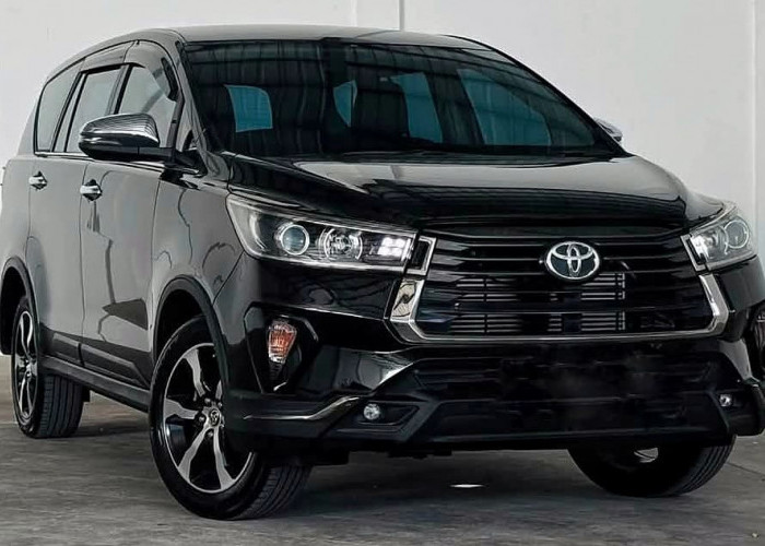 Ini Perbedaan Toyota Innova Venturer dan Reborn, MPV 7 Seater Paling Bandel dan Laku Keras