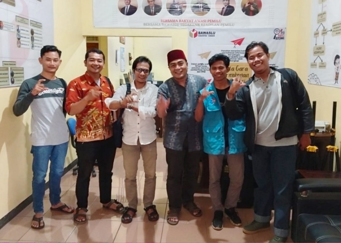 JPPR Kabupaten Cirebon ke Kantor Bawaslu, Abdul Khoir: Peran Masyarakat Sangat Dibutuhkan