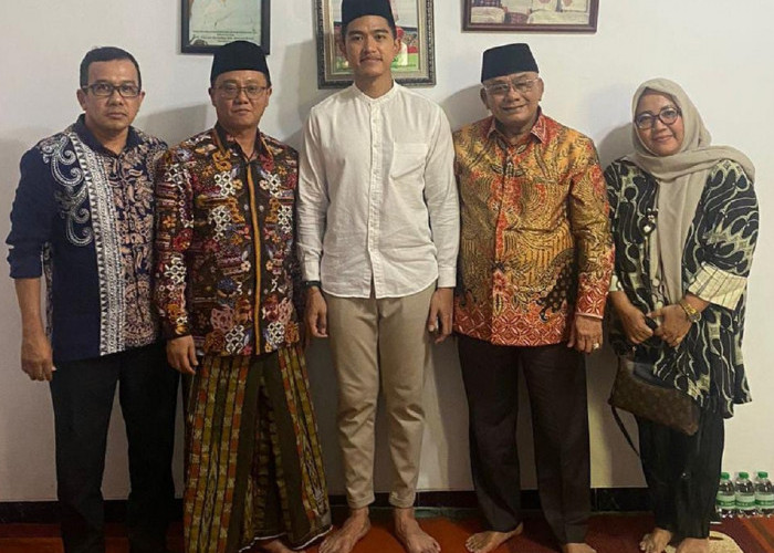 Kaesang Pangarep ke Cirebon, Jadi Santri Kehormatan Pesantren Gedongan 