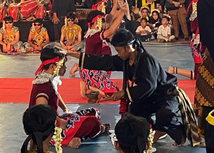 SMPN 1 Cirebon Gelar Spektrum 2026 Wadah Kreativitas Seni dan Ekonomi Kreatif Siswa