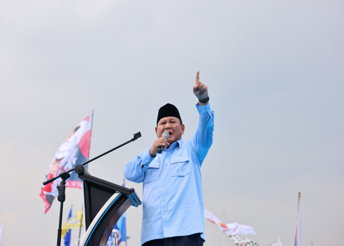 Prabowo Turun Panggung Sapa Ratusan Ribu Masyarakat Jawa Timur di Sidoarjo
