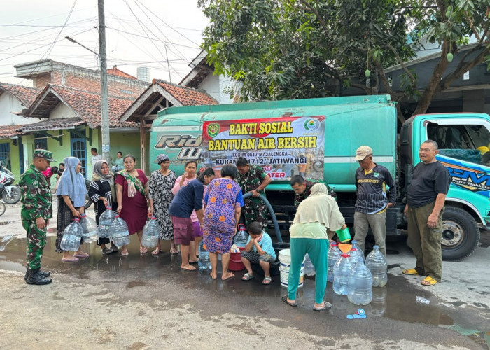 Jelang HUT TNI ke-81, 17 Koramil di Majalengka Serentak Salurkan Air Bersih untuk Warga
