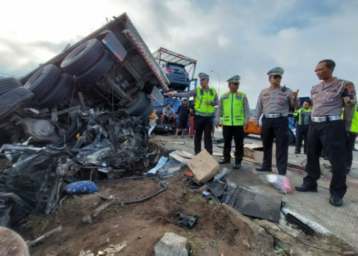 8 Kendaraan Terlibat Kecelakaan Beruntun di Tol Semarang – Solo, 6 Korban Meninggal Dunia 