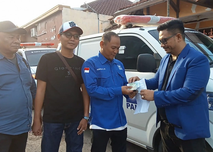 Fokus Layanani Kesehatan Masyarakat, PAN Beri Ambulans Gratis untuk Cirebon dan Indramayu