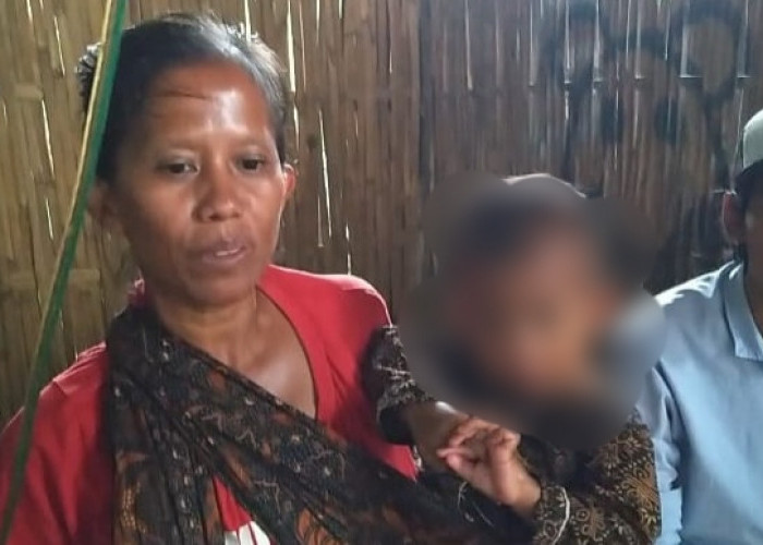 Memilukan! Ditinggal Mati Suaminya dan Harus Menghidupi Dua Anak Balita, Ibu Ini Terpaksa Minta Bantuan Pemdes