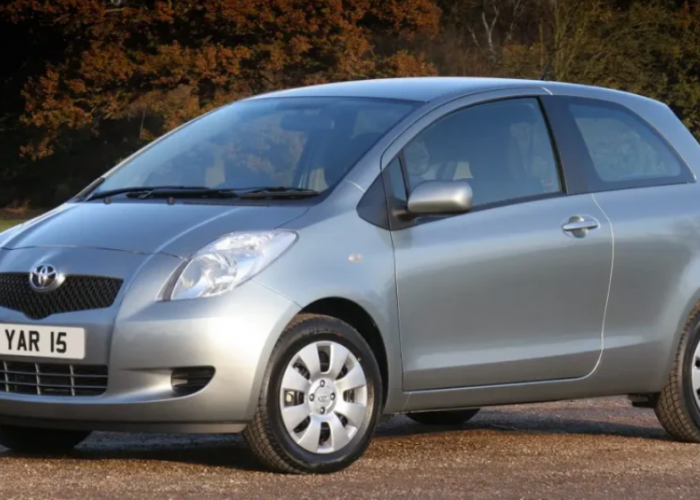 Toyota Yaris 2006 Rp80 Jutaan, Compact, Irit, Mesin Bandel, Suku Cadang Mudah, Kabin Praktis & Lincah di Kota