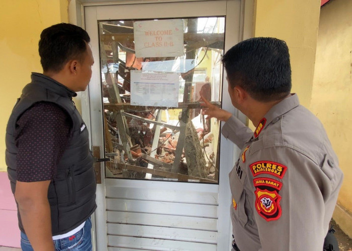 Tiga Kelas SDN Andir 2 Majalengka Ambruk, DPRD Panggil Pihak Terkait