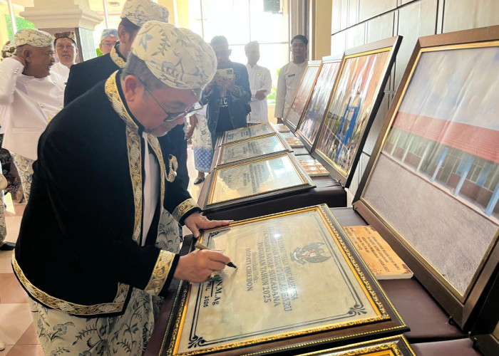 Momentum Hari Jadi Ke-544, Bupati  Imron Resmikan 20 Proyek Infrastruktur