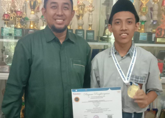 Pesantren Al Hikmah Raih Emas Olimpiade Informatika