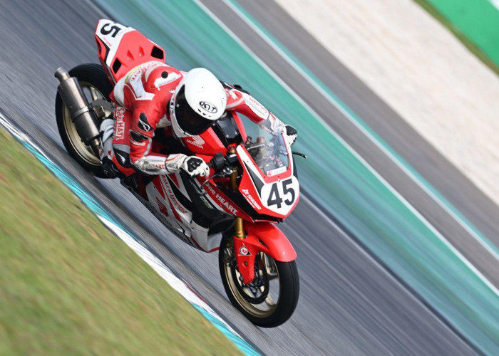 Tampil Melesat, Astra Honda Raih Podium dan Poin Penting di ARRC Sepang   