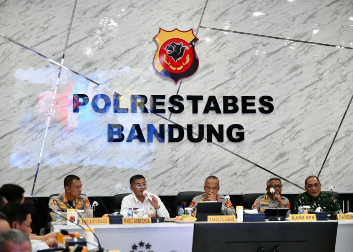 Persib vs Persija Tinggal Hitung Hari, Wagub Jabar Dorong Bobotoh Gelar Ini di Wilayah Masing-masing