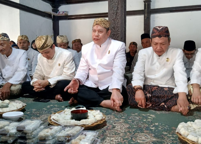 Tradisi Apeman Keraton Kasepuhan Cirebon Dimulai, Jadi Pembuka Rangkaian Panjang Maulid Nabi 2026