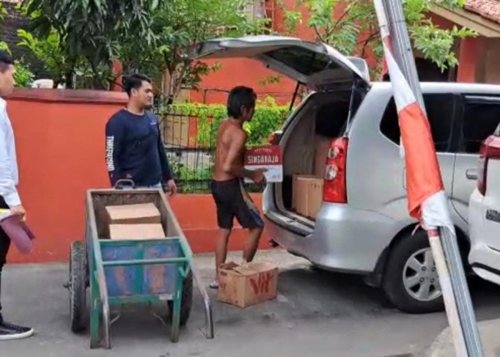 Warung di Talun Cirebon Digerebek Polisi, Ratusan Botol Miras Disita