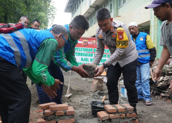 Ngariung Aman! Kapolres Cirebon Kota Bangun Tempat Cuci Motor Gratis untuk Ojol Kamtibmas