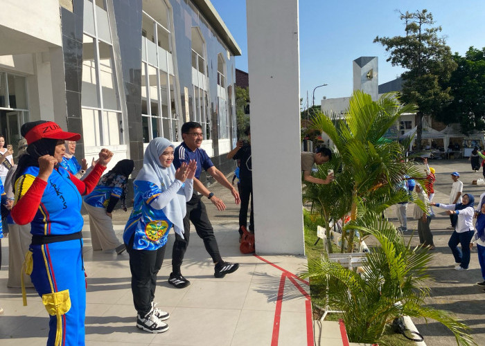 Ribuan Warga Antusias Ikuti Senam Bersama Siti Farida