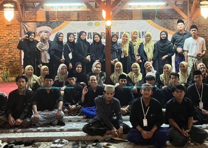 Ramadan, Ajang Berbagi Kebahagiaan; Mahasiswa Ilmu Hadis Berkunjung ke Ponpes Buntet