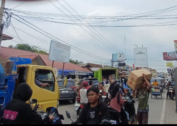 Setiap Hari Macet! Pasar Ciledug Disebut Rampas Hak Pengguna Jalan
