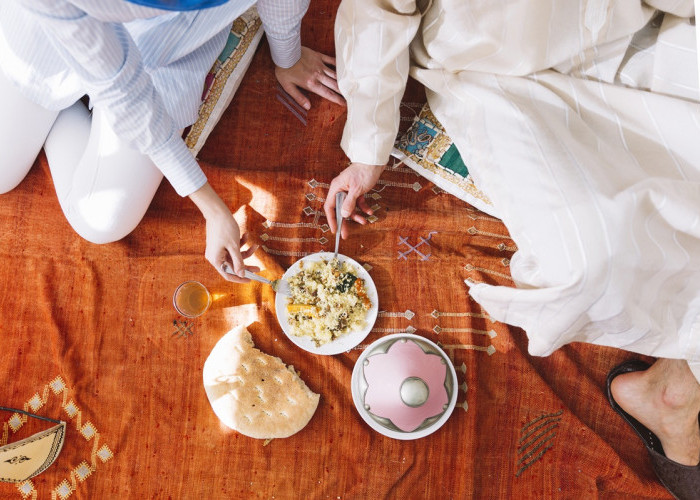 Kapan Waktu Sahur Terbaik Menurut Rasulullah? Simak Penjelasan Hadis dan Keutamaannya