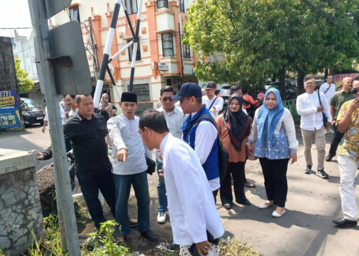 Pansus II DPRD Soroti Kabel Semrawut dan Menara Tak Berizin