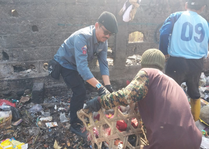 Bersihkan Sampah Liar dari Tiga Titik di Desa Kertawinangun 