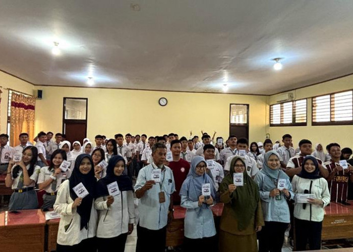 Program Kemitraan Masyarakat Poltekkes Tasikmalaya Tingkatkan Kesadaran Depresi Melalui Aplikasi Depressly