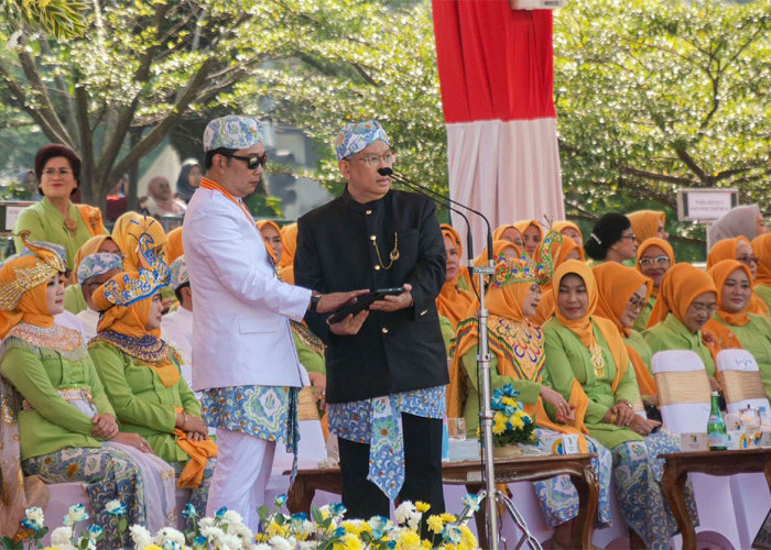 HUT ke-78 Jawa Barat, bjb Berikan Apresiasi ke Nasabah, Nasabah Setia 2023 Dapatkan Ini