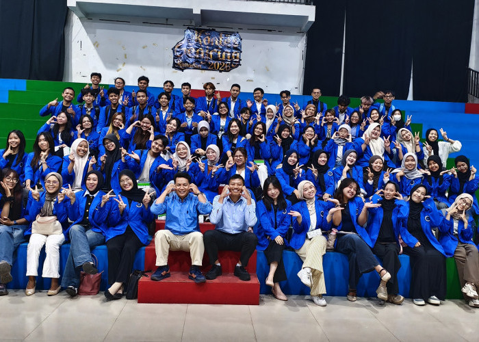 Perdalam Penulisan Berita Online, Puluhan Mahasiswa IPB Kunjungi Redaksi Radar Cirebon