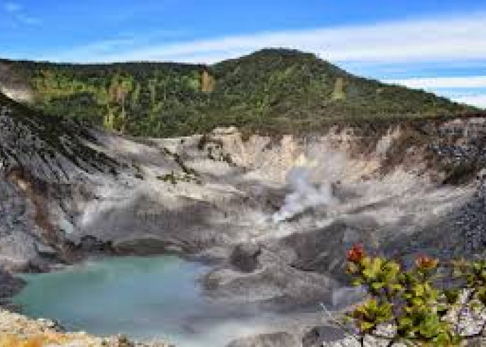 5 Wisata di Jawa Barat yang Dibalut Kisah Legenda, Salah Satunya di Cirebon!