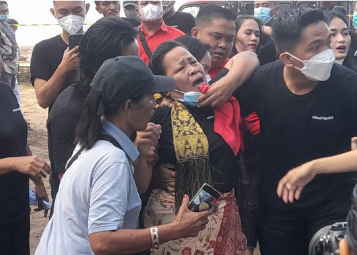 Autopsi Ulang Jenazah Brigadir J, Rosti Tagih Janji Istri Ferdy Sambo: Kata Kamu Mau Menjaga... 