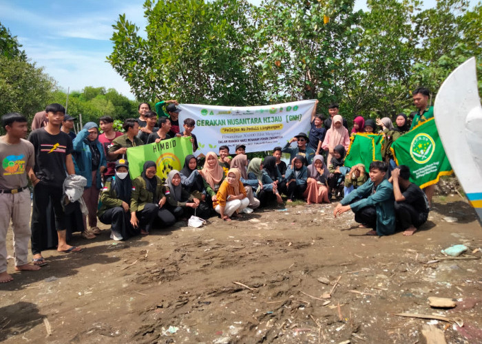 Pelajar NU Indramayu Peduli Lingkungan, Tanam 30 Ribu Bibit Mangrove di Pantai 