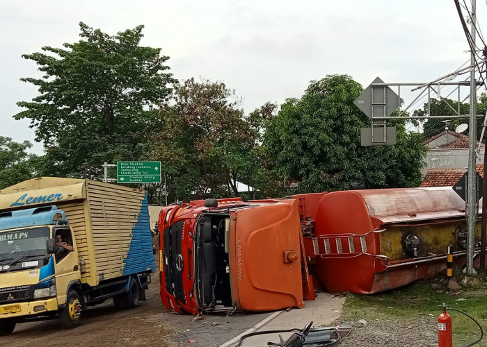 Kecelakaan Truk Tangki Pertamina Terguling di Gronggong Cirebon, Begini Kronologi Menurut Polresta Cirebon