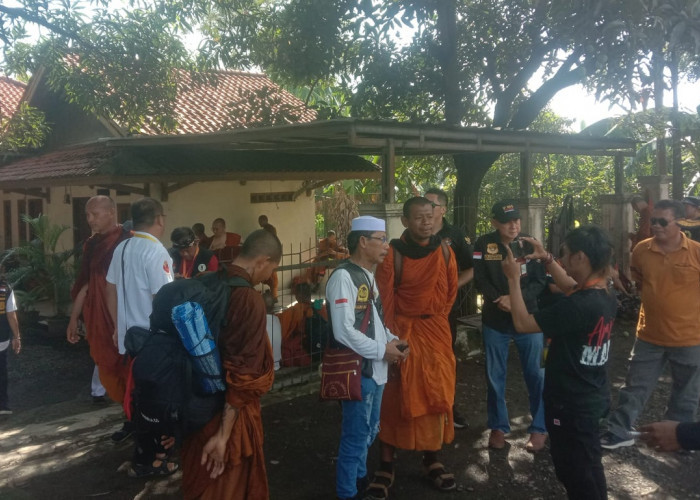Laskar Macan Ali Siap Kawal 38 Biksu Thudong Sampai Borobudur
