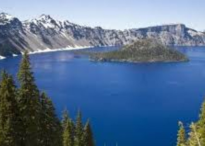 Danau Ini Dijuluki Laut Yang Memiliki Area Seluas Jepang 