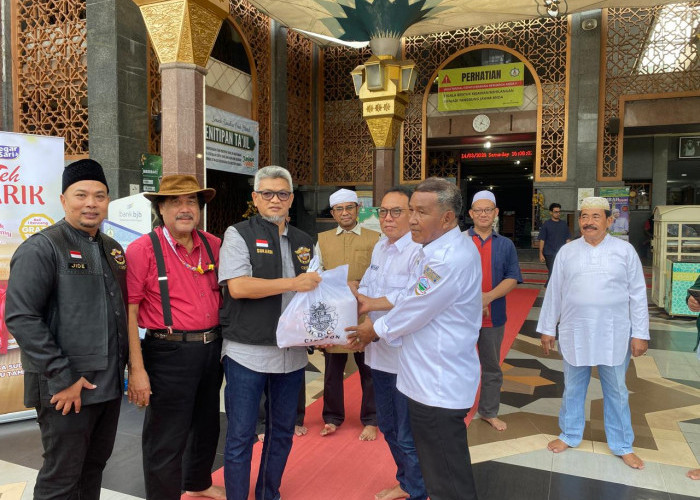 HDCI Cirebon Tebar Kebaikan, Bagikan Ribuan Paket Sembako di Bulan Ramadan