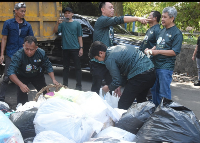 Aksi Nyata HPSN 2026, Pemkab Cirebon Bersihkan TPS Talun dan Ajak Warga Kelola Sampah