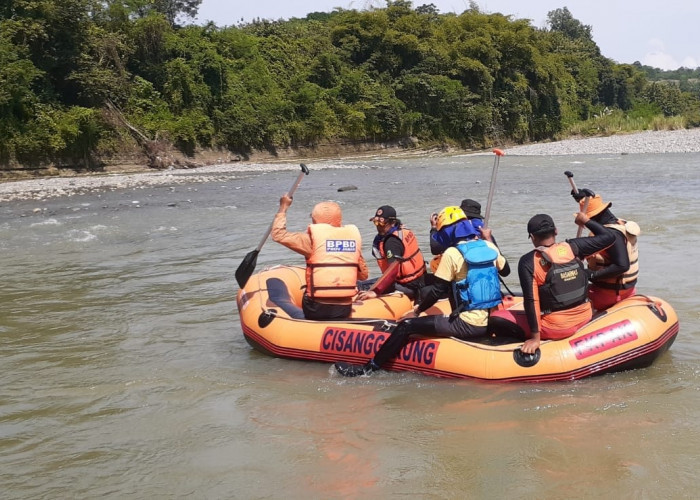 Pencarian Eha yang Tenggelam di Sungai Sisinduk Masih Nihil, SAR Gabungan Bentuk 3 SRU