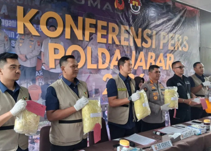 Polda Jabar Bongkar Pabrik Mie Basah Berformalin, Untung Ratusan Juta per Bulan