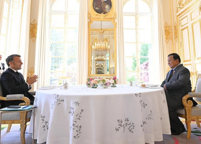 Prabowo Bertemu Macron di Paris, Bahas Kerja Sama hingga Isu Global