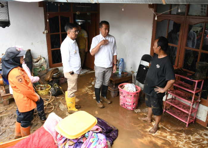 Banjir Terjang Kabupaten Bandung, Pj Gubernur Jabar Langsung Turun Tangan