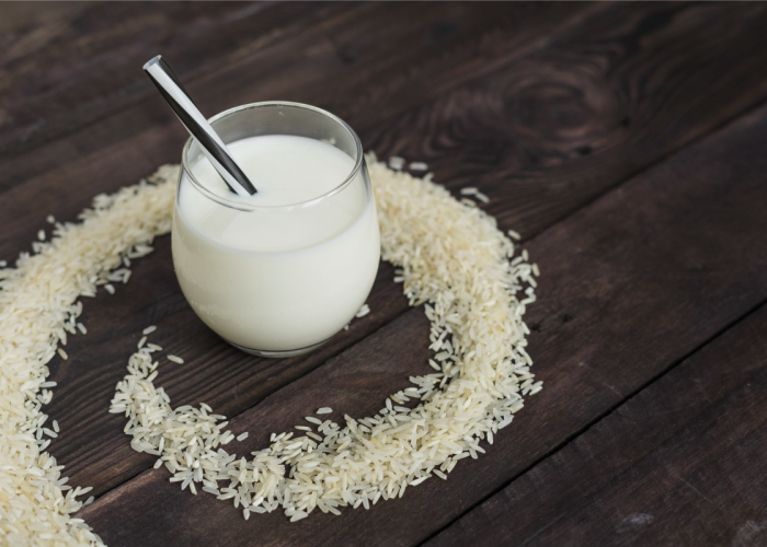 5 Manfaat Air Beras Fermentasi untuk Wajah, dari Mencerahkan hingga Merawat Kulit
