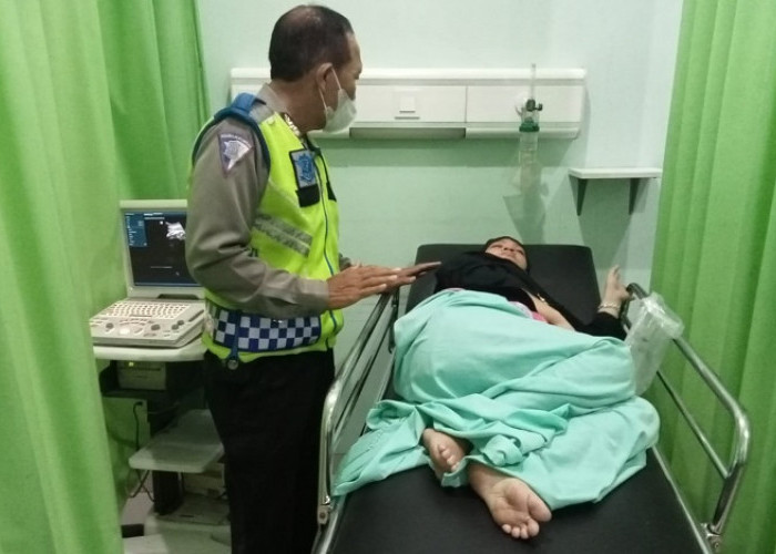 Kecelakaan di Palimanan Cirebon, Dua Wanita Diserempet Motor hingga Masuk Rumah Sakit