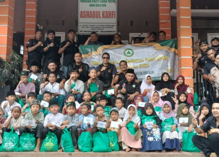 Kepedulian Sosial! LPKSM AL JABBAR Kota Cirebon Bagikan Santunan untuk Anak Yatim